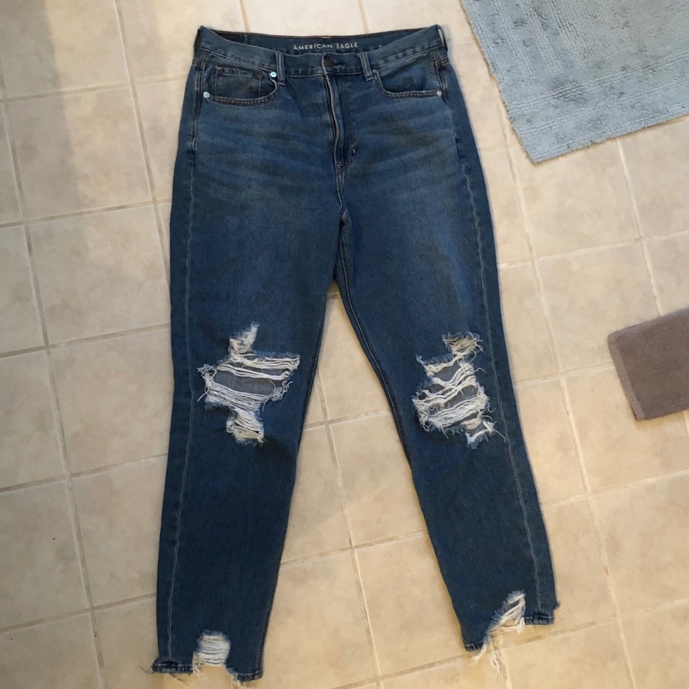 American Eagle Mom Jeans